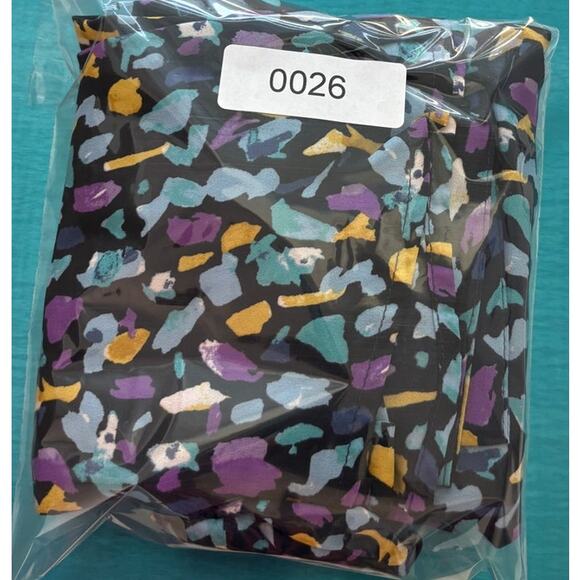 Gibson Women's Long Sleeve Shirt Blouse Sz Large Abstract Multicolor Workwear - Picture 9 of 9